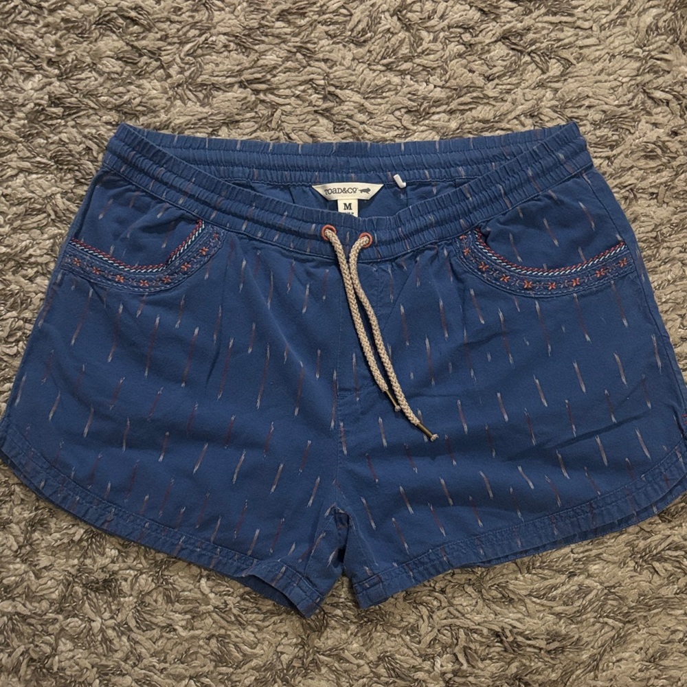 Toad&Co Navy Blue Athletic Shorts with Subtle Rust Stitching